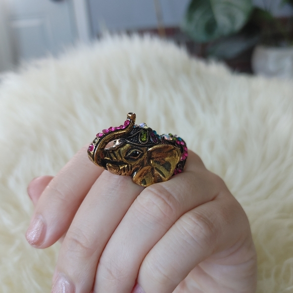 Elephant cocktail ring